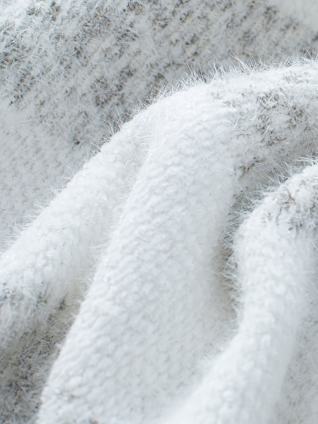Isolde | Cosy High-Neck Striped Sweater