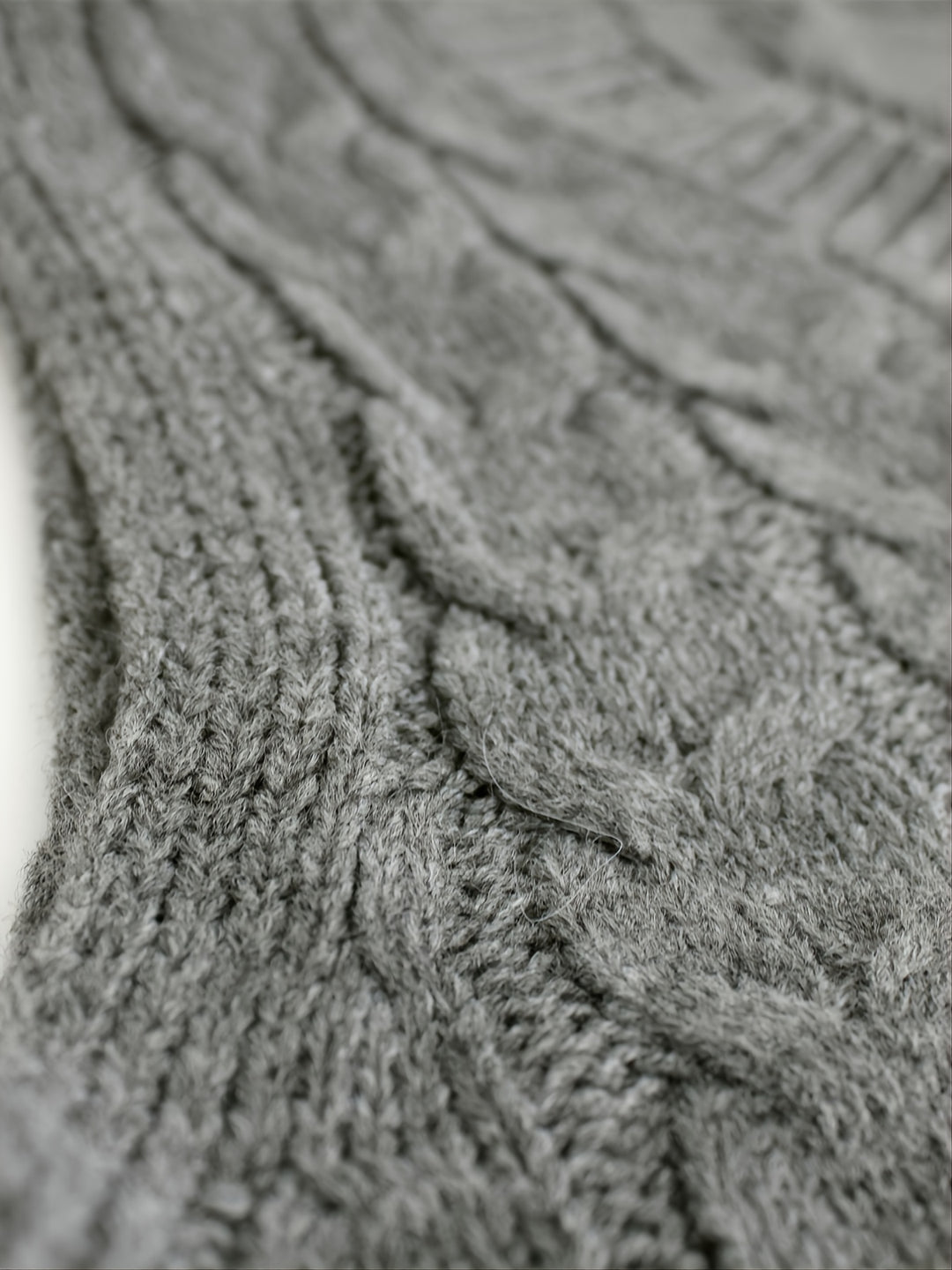 Colleen | Cable-Knit V-Neck Sweater Vest