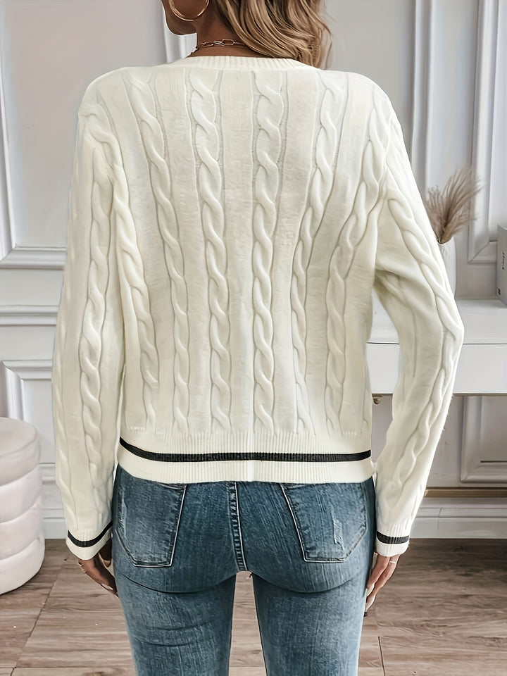 Gloria | Cable-Knit Buttoned Cardigan
