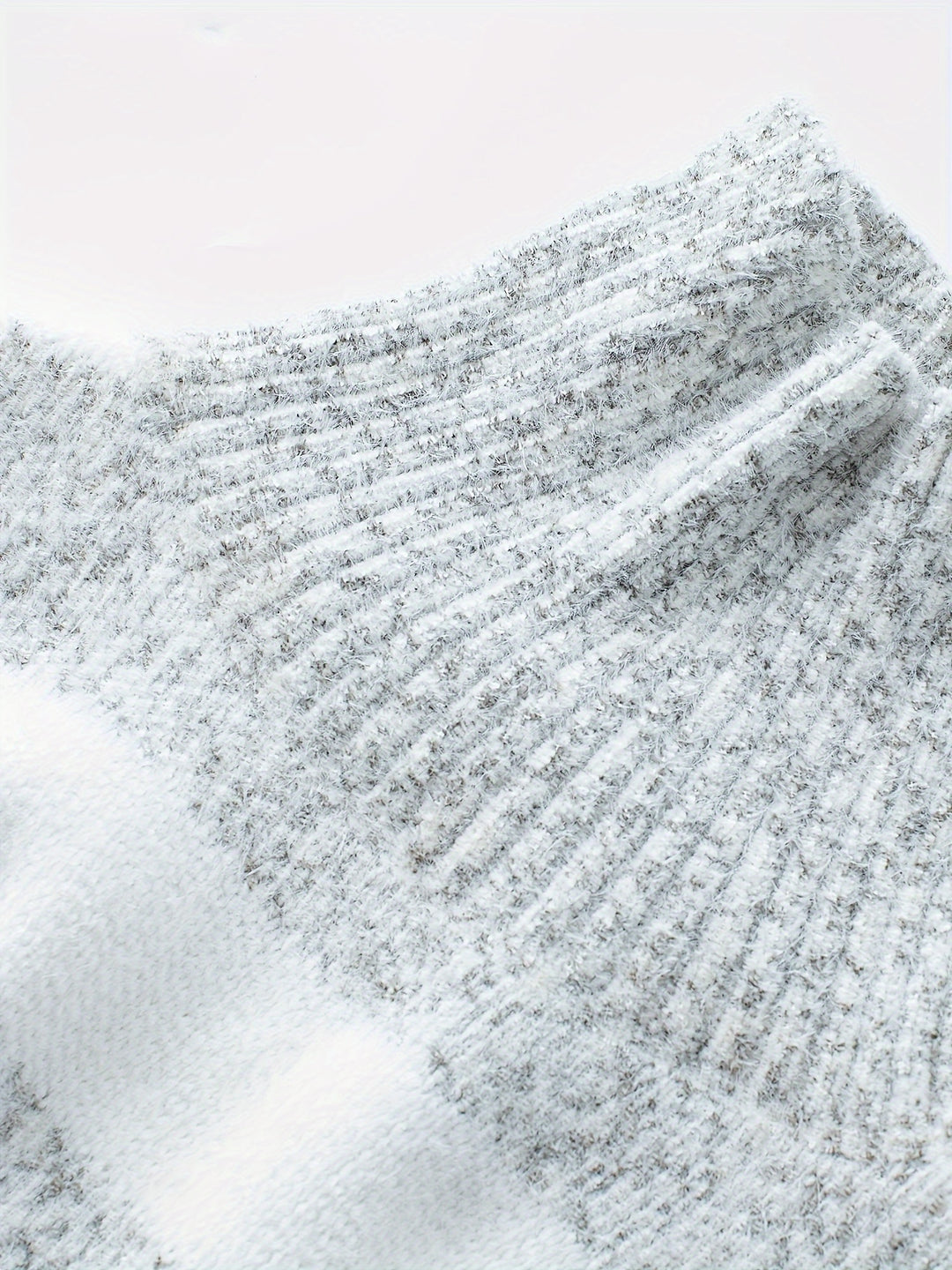 Isolde | Cosy High-Neck Striped Sweater