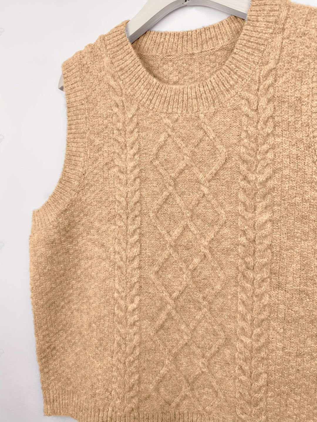 Eliza | Cable-Knit Vest