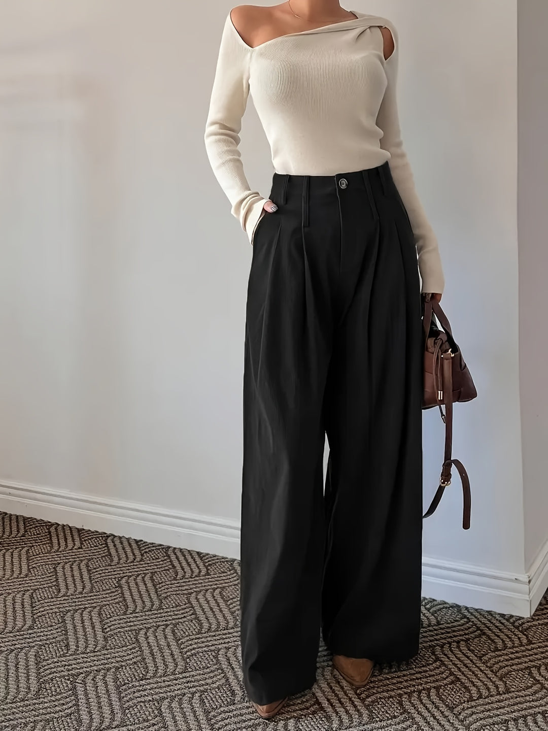 Patricia | Wide-Leg Pleated Trousers