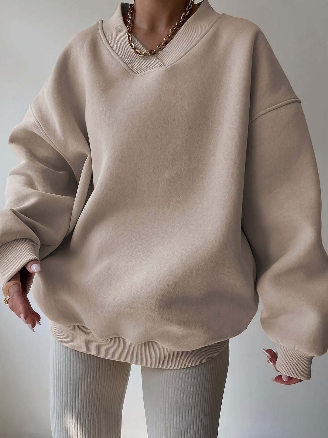 Odette | Relaxed V-Neck Sweatshirt