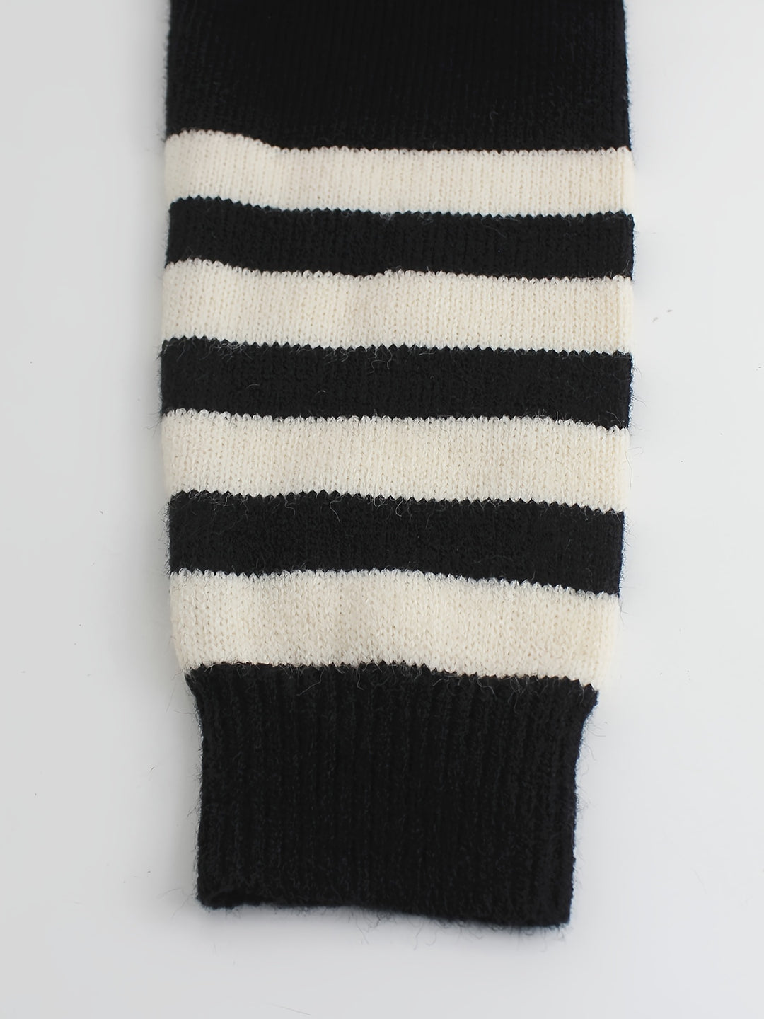 Cynthia | Ribbed Striped-Sleeve Sweater