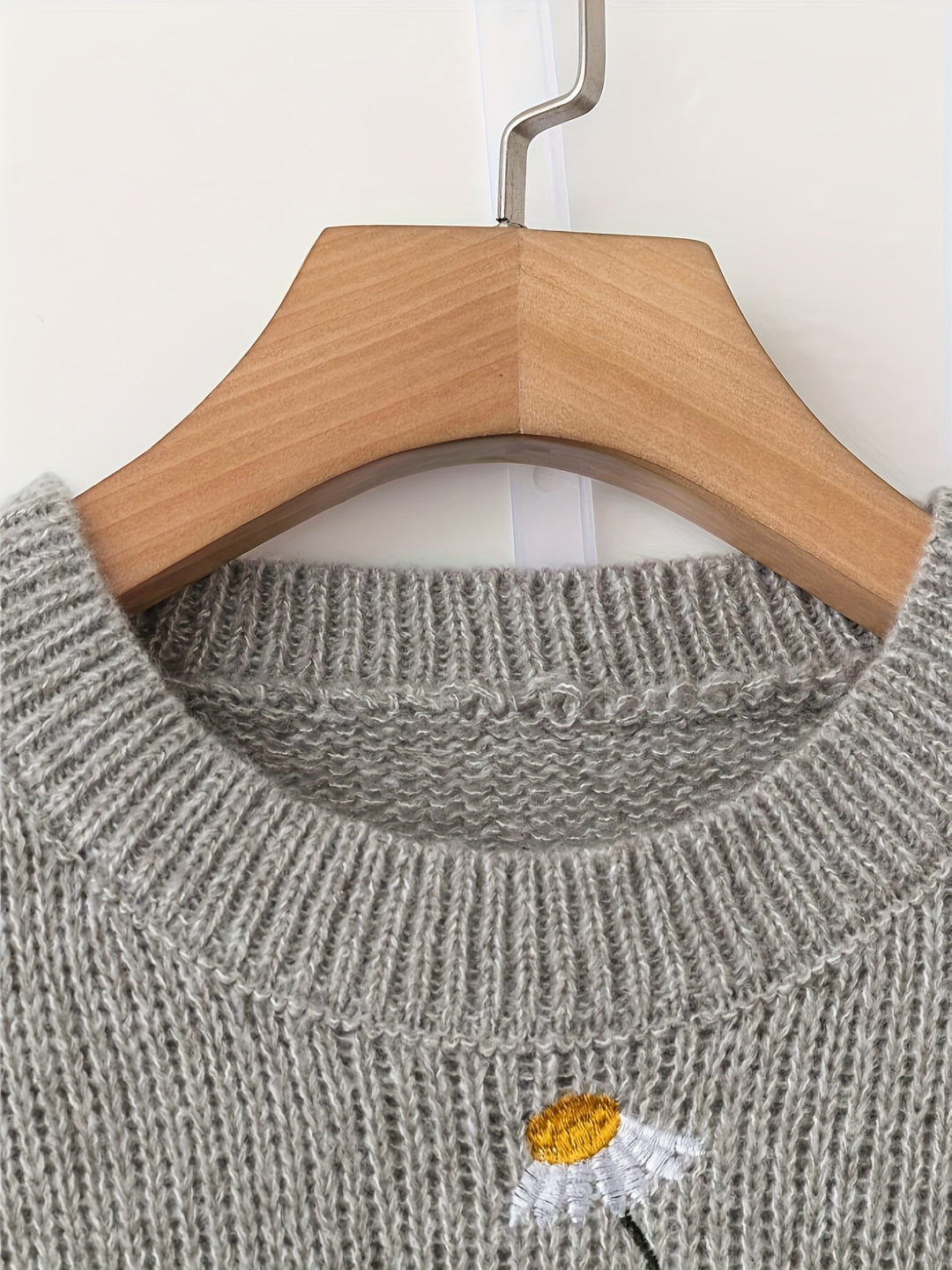 Lena | Blossom Embroidered Sweater