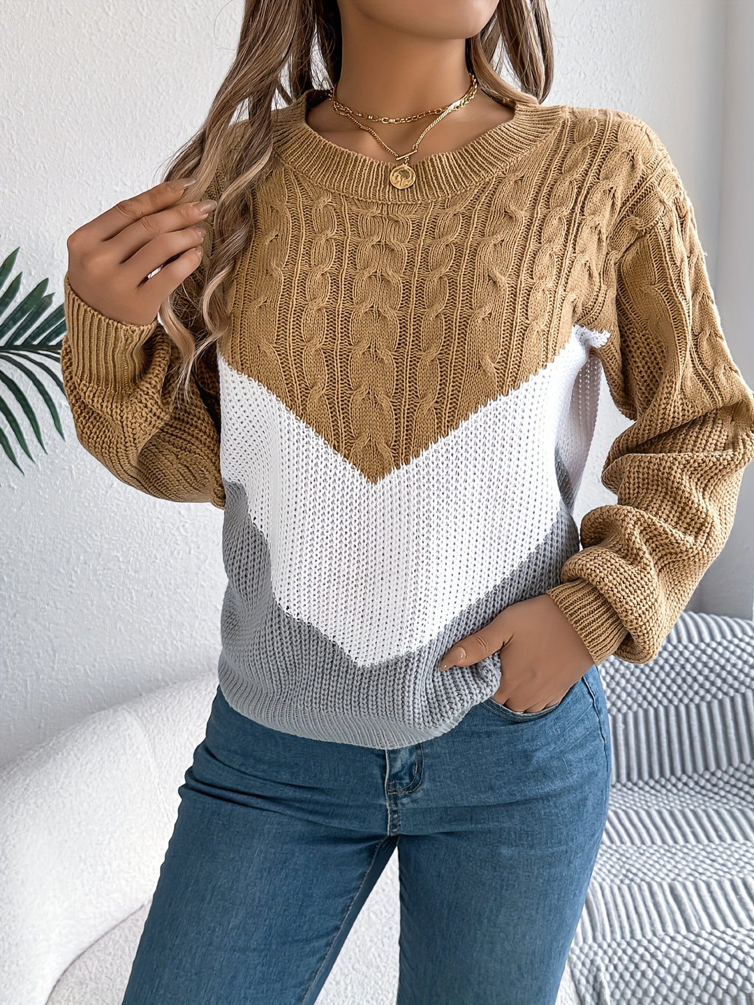 Noreen | Colour-Block Knit Sweater