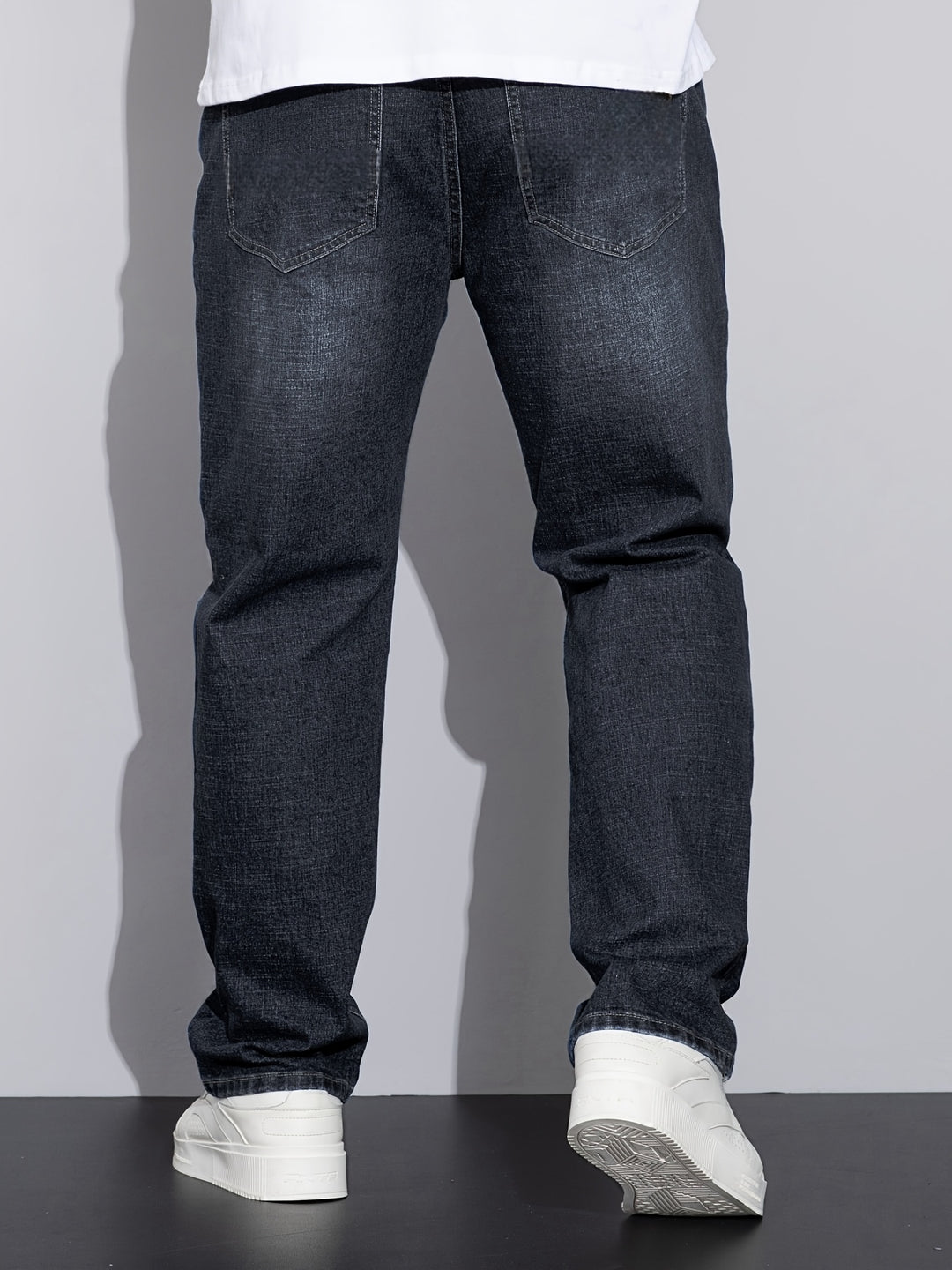 Barrett | Everyday Straight-Leg Jeans