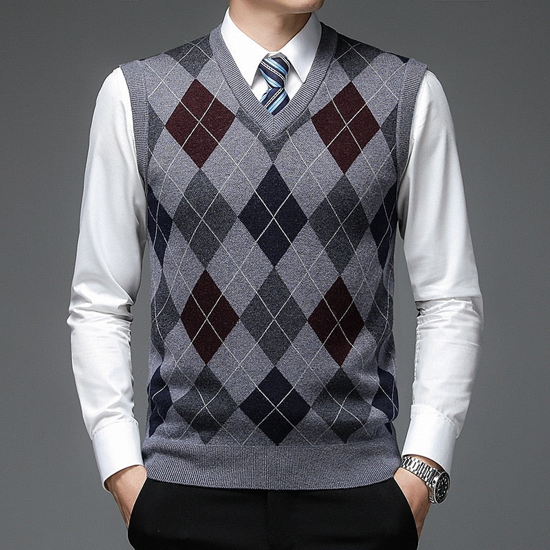 Sheldon | Argyle V-Neck Vest