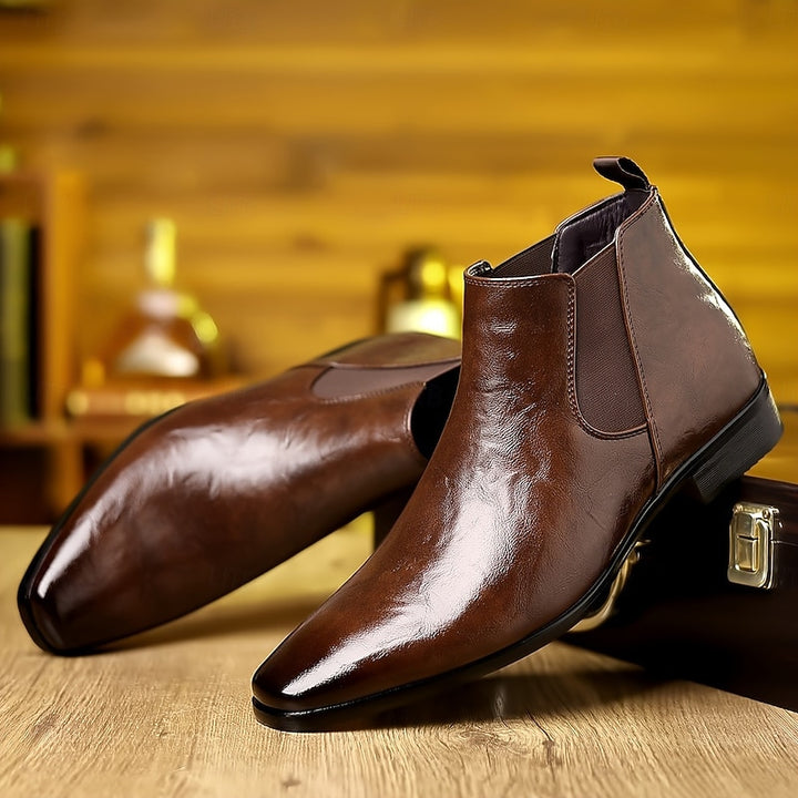 Hollis | Polished Chelsea Boots