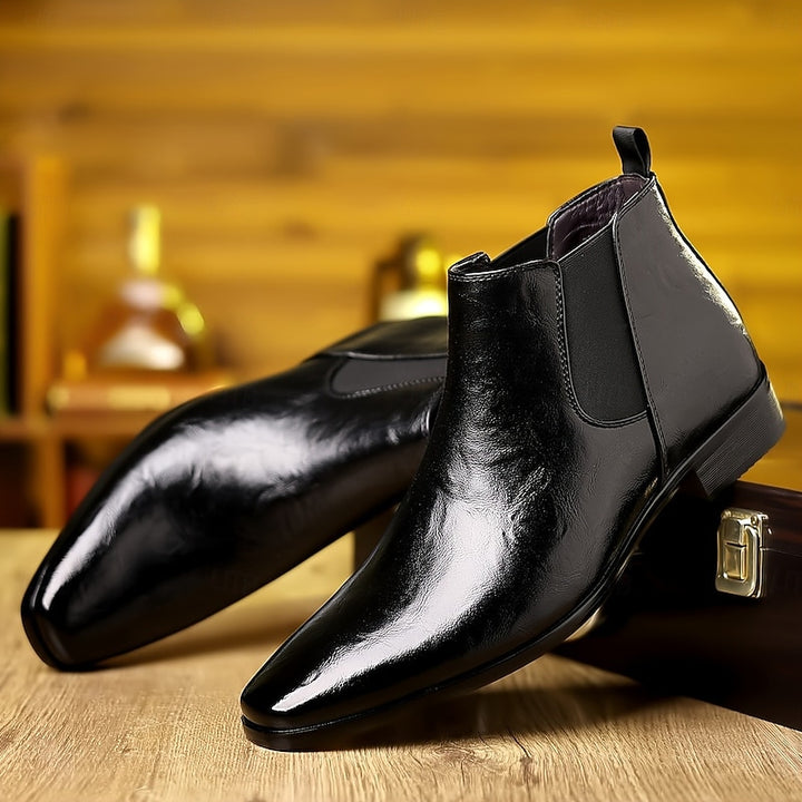 Hollis | Polished Chelsea Boots